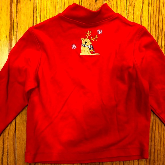 Christmas Dogs embroidered appliqué Top Dillard’s Copper Key - Picture 3 of 5